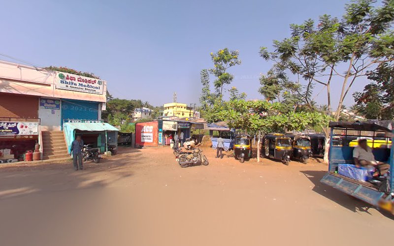 Raju Saloon Shop Dharwad