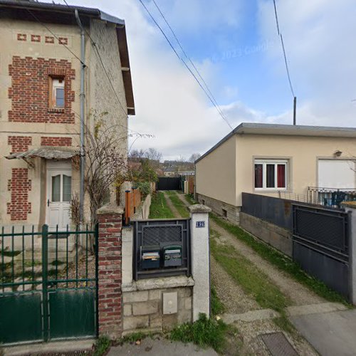 Association Française des maladies des kystes de Tarlov-France à Crouy