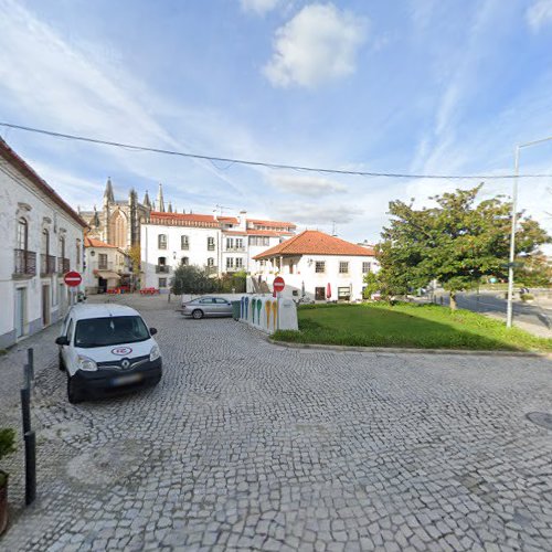 Evasão Urban - Comércio De Vestuário, Unipessoal Lda em Batalha