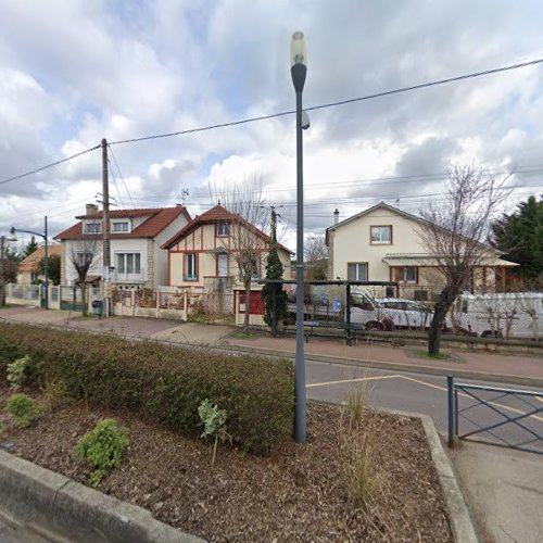 Borne de recharge de véhicules électriques SEY Yvelines Charging Station Porcheville