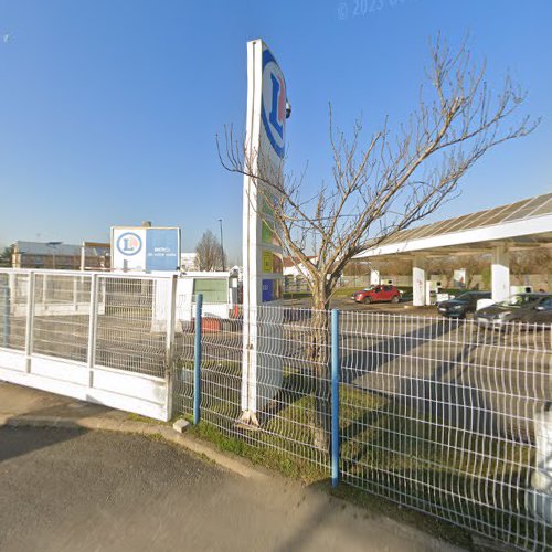 Borne de recharge de véhicules électriques E.Leclerc Charging Station Conflans-Sainte-Honorine