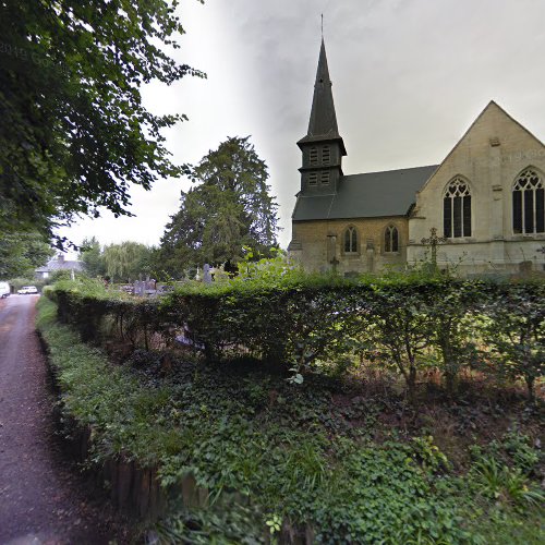 Cimetière à Saint-Étienne-la-Thillaye