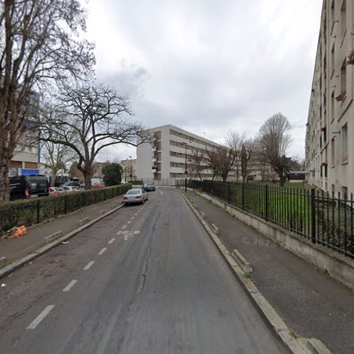 Bureau d'accueil du 13 allée Marcel Nouvian à Aubervilliers