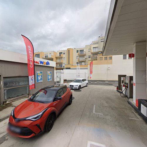 Borne de recharge de véhicules électriques TotalEnergies Charging Station Savigny-sur-Orge