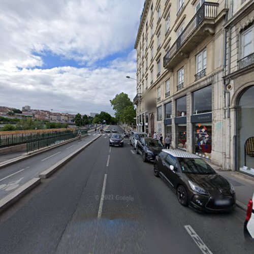 Agence de location de voitures CARLILI Lyon centre Lyon