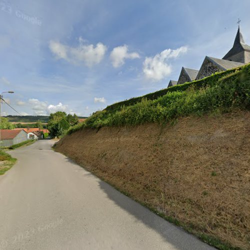 Église catholique Saint-Médard d'Audrehem et son Cimetière à Audrehem