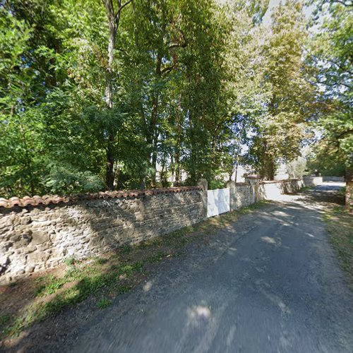 cimetière à Varennes-sur-Usson