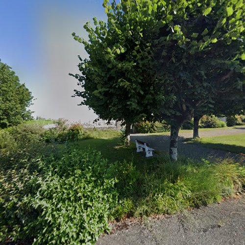 Cimetière à Villiers-au-Bouin