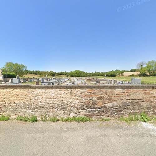 Cimetière à Goutrens