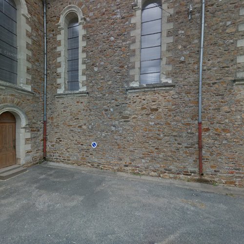 Église catholique Église Saint-Martin-de-Vertou d'Écuillé Écuillé