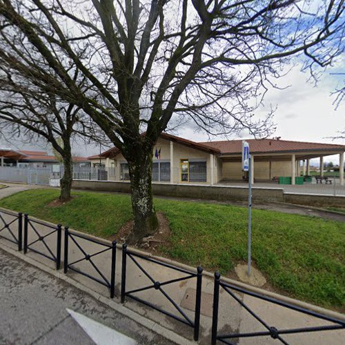 Mairie - cantine à Satolas-et-Bonce