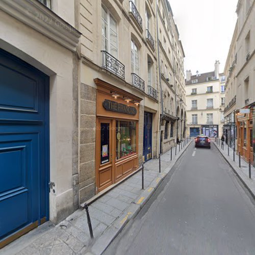 magasin de vêtements à Paris