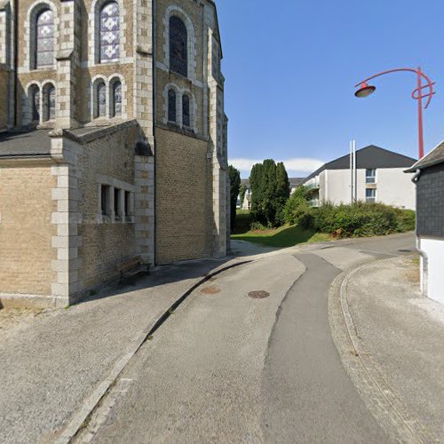 Église catholique Presbytère Barenton