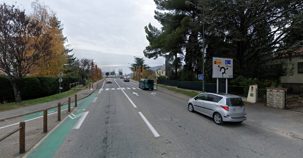 Avenue de Nîmes à Tournon-sur-Rhône