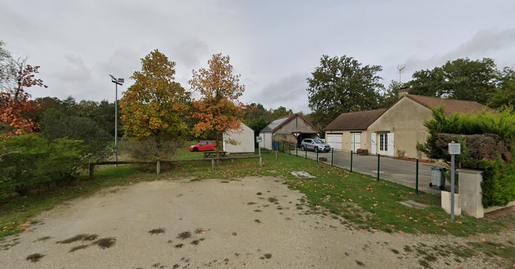 aire de services et stationnement camping cars à Vannes-sur-Cosson (Loiret 45)