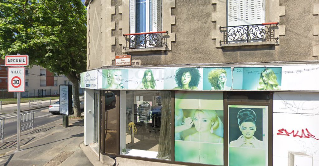 Salon De Coiffure Féminine à Arcueil