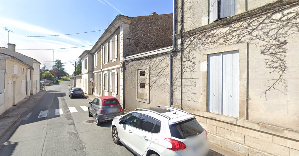 Maison Vingt à Saint-Fort-sur-Gironde (Charente-Maritime 17)
