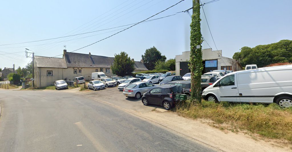 Am Automobilies à Calorguen