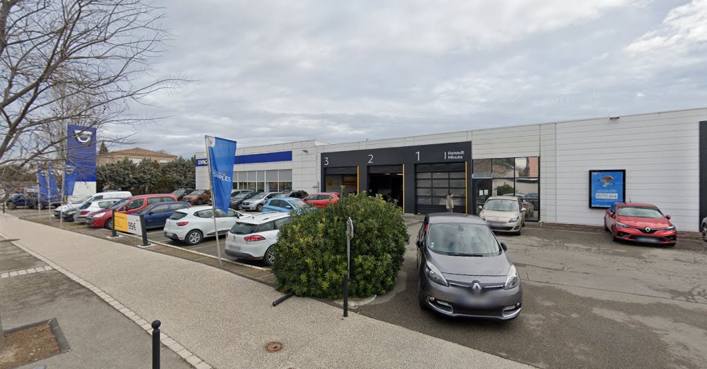RENAULT ORANGE - Groupe GGP Dacia à Orange