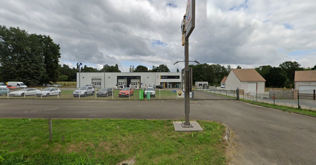 Renault à Tuffé-Val-de-la-Chéronne