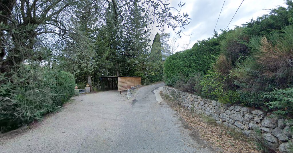 La Mansarde : Location villa de Vacances pour 12 personnes avec, terrasses, piscine, jardin clos, à Tourrettes dans le Var à Tourrettes (Var 83)