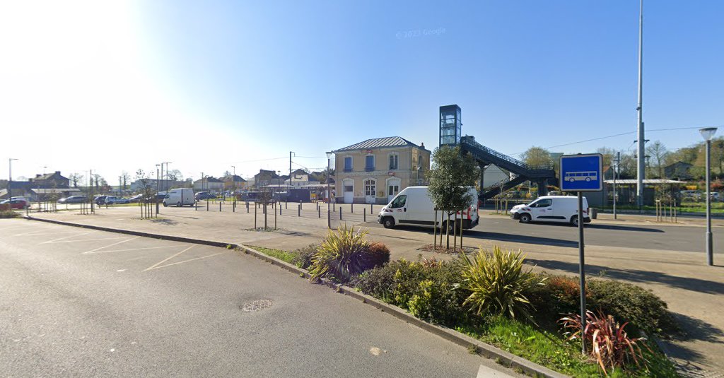 Boutique SNCF à Montauban-de-Bretagne