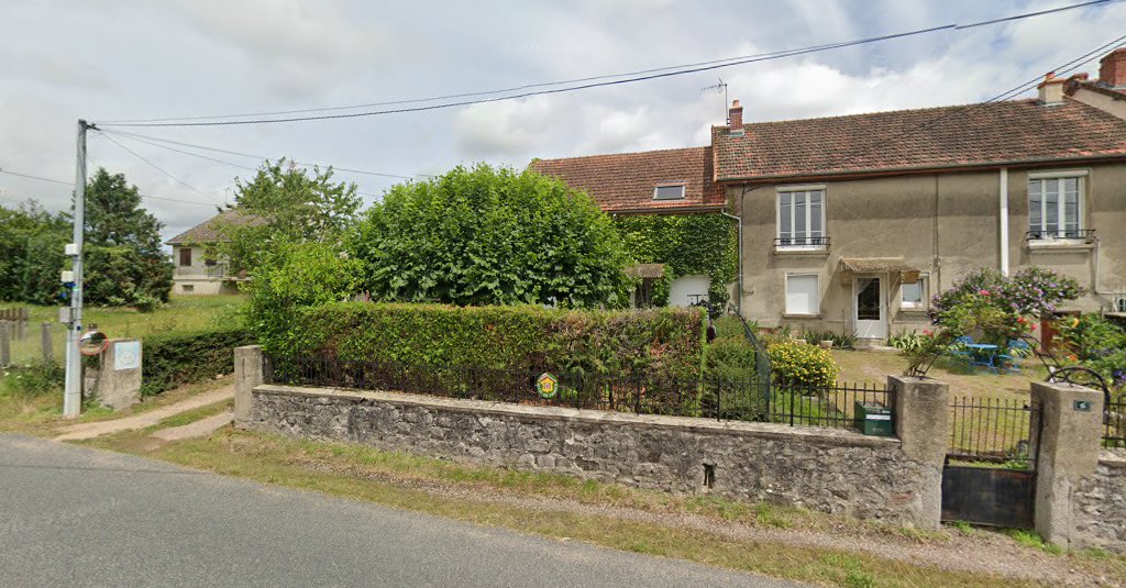 Gite des Ouches Elisabeth et Guy Lhenry à Mesvres (Saône-et-Loire 71)