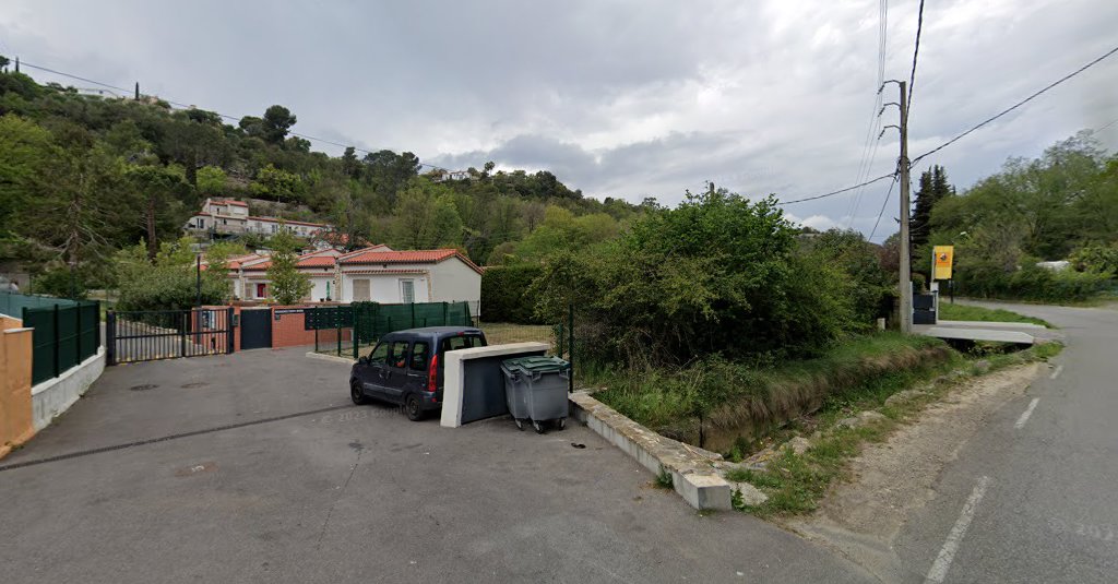 Renault at VAL FLEURI GARAGE à Cagnes-sur-Mer