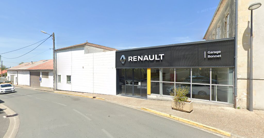 Renault à Mirambeau (Charente-Maritime 17)