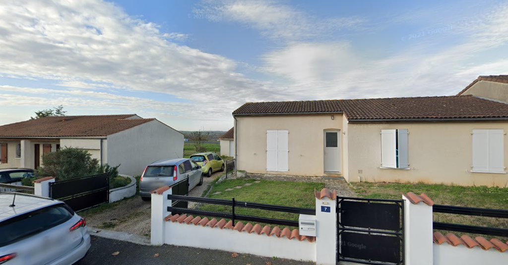 Maison du bonheur à Saint-Jean-d'Angély (Charente-Maritime 17)