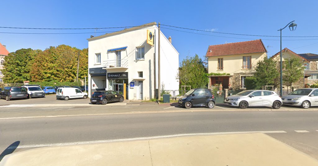 AKM AUTO Dacia Dealer à Saint-Cyr-l'École