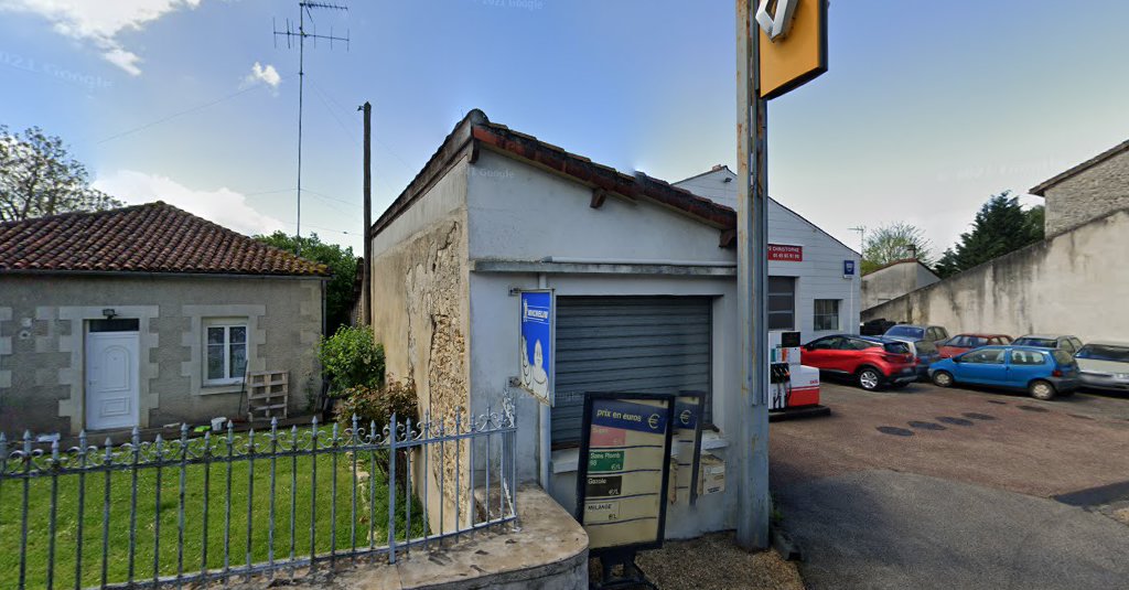 Garage Christope DUPE - Motrio à Saint-Laurent-de-Céris