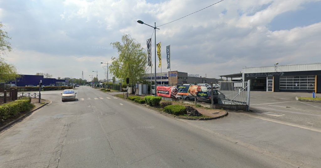 RENAULT at NOGENT SUR OISE à Nogent-sur-Oise