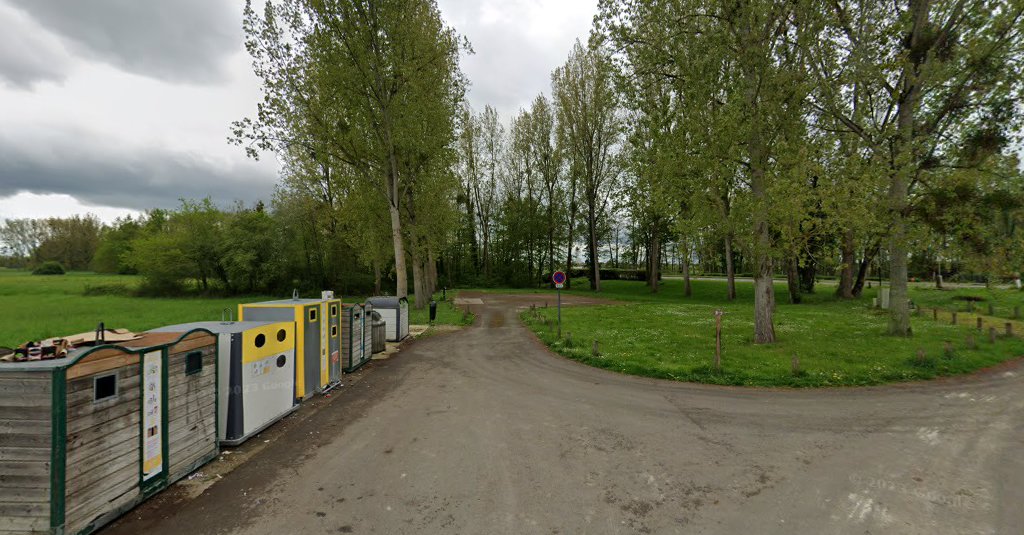 aire de services et stationnement camping cars Germigny-des-Prés
