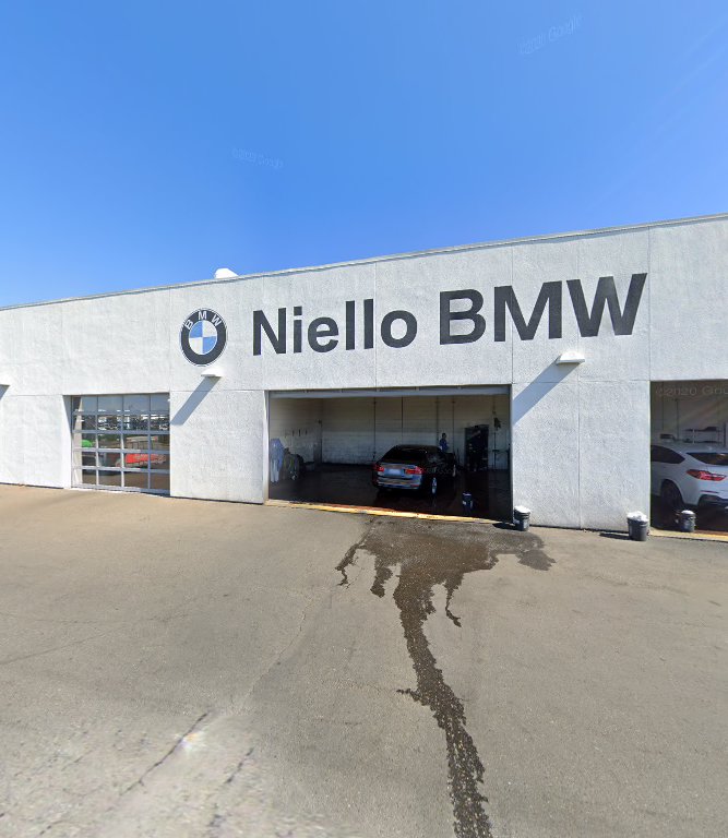 Niello BMW Elk Grove Service Center