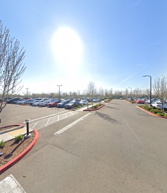 Apple, Inc. East Parking Lot