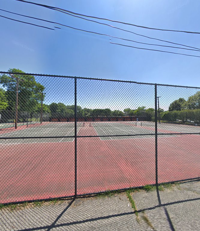 Glacken Field Tennis Courts