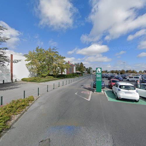 Borne de recharge de véhicules électriques Auchan Station de recharge Faches-Thumesnil