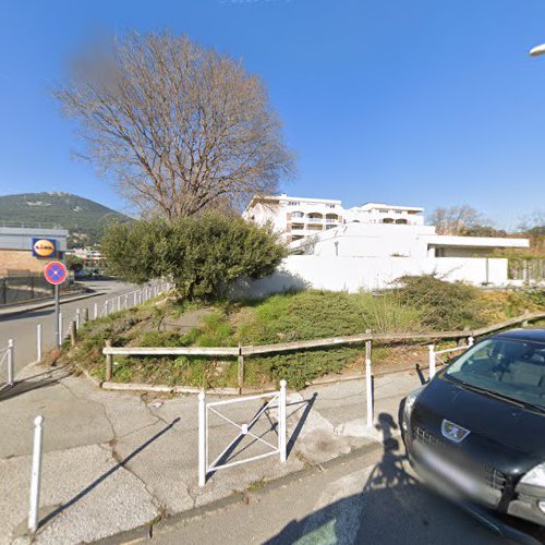 Borne de recharge de véhicules électriques Freshmile Charging Station Toulon