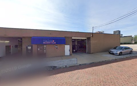 Auto Body Shop «Gerber Collision & Glass», reviews and photos, 25 Green St, Akron, OH 44303, USA