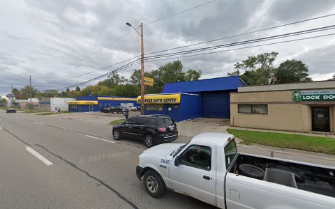 Auto Repair Shop «Advanced Auto Center», reviews and photos, 25167 W 8 Mile Rd, Redford Charter Twp, MI 48240, USA