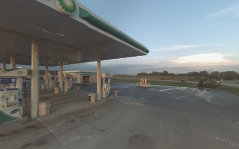 Gas Station «BP», reviews and photos, 100 Elizabeth Ln, Genoa City, WI 53128, USA