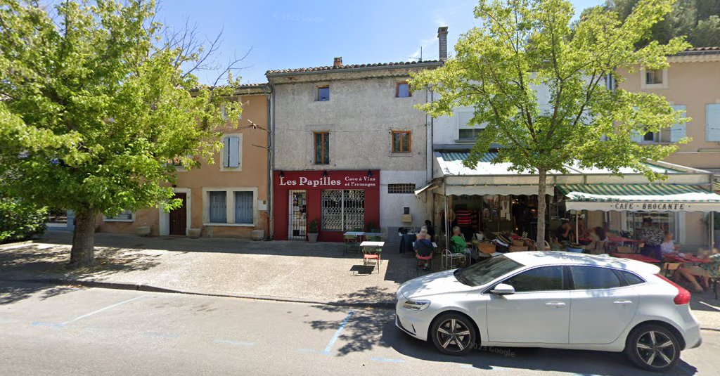 Café Brocante à Pernes-les-Fontaines