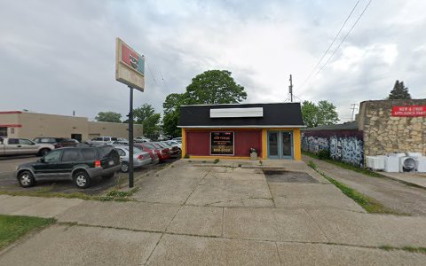 Tattoo Shop «Tattoo Club», reviews and photos, 1021 S Erie Blvd, Hamilton, OH 45011, USA
