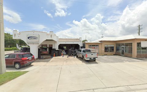 Tire Shop «Collins Tire Center», reviews and photos, 30 N Central Ave, Umatilla, FL 32784, USA