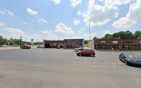 Tire Shop «Discount Tire & Auto Center», reviews and photos, 611 W Poplar St, Elizabethtown, KY 42701, USA