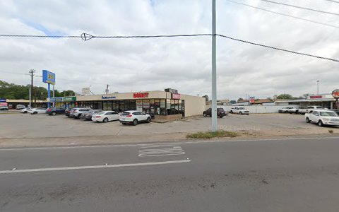 Donut Shop «Donut Palace», reviews and photos, 3917 E Belknap St, Haltom City, TX 76111, USA