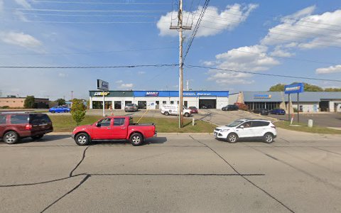 Auto Body Shop «Maaco Collision Repair & Auto Painting», reviews and photos, 4416 Pflaum Rd, Madison, WI 53716, USA