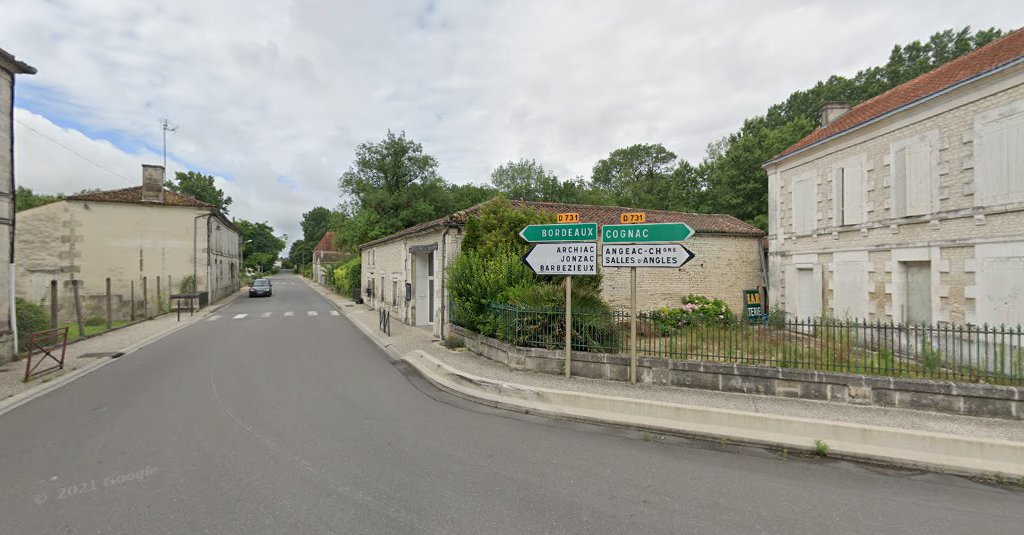 Ardelean Adina à Saint-Fort-sur-le-Né (Charente 16)