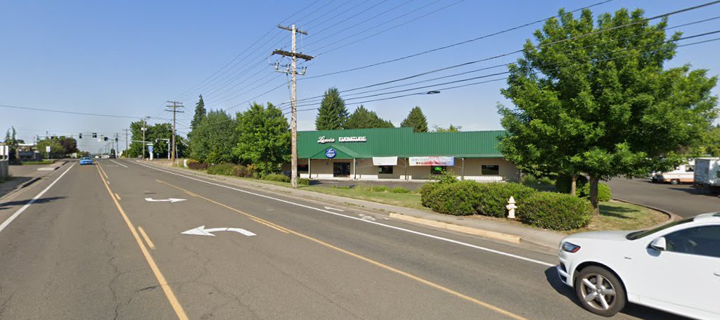Lewis Furniture, 1250 NE Lafayette Ave, McMinnville, OR 97128, USA, 